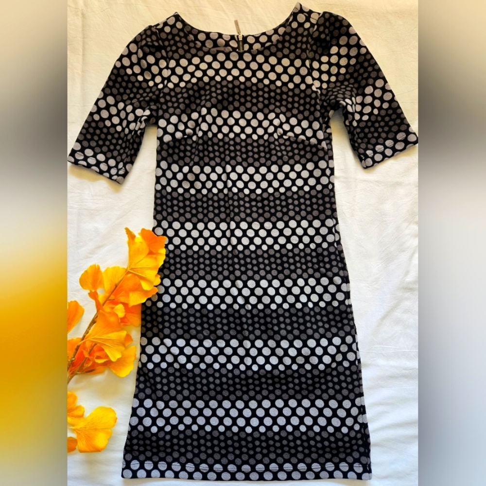 Petite Black and Grey Stretchy Sheath Crew Neck Short Sleeve Size 0 Petite Dress